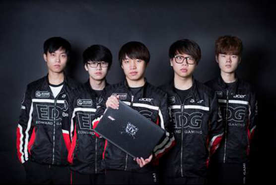 的内线球员 的内线球员