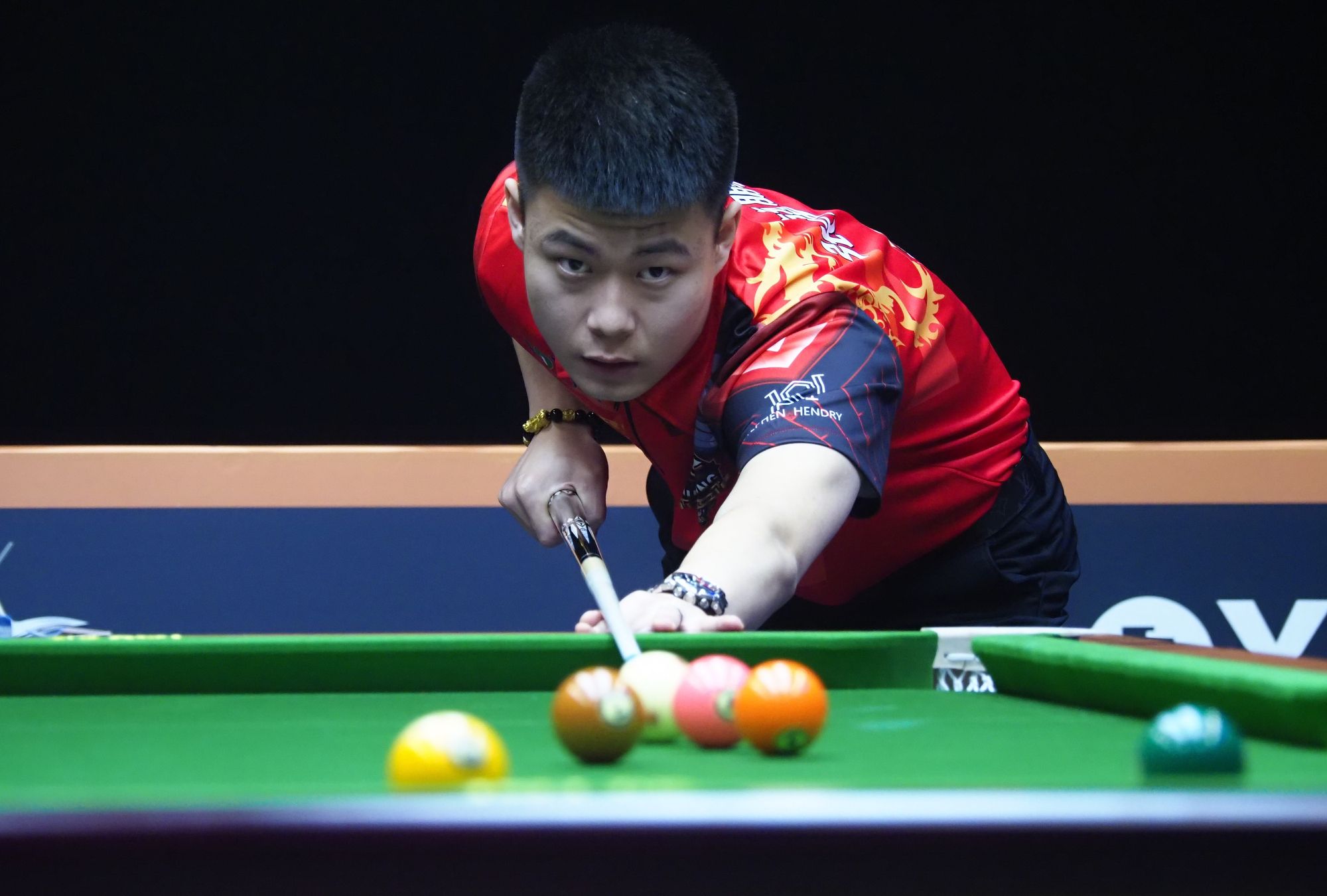 冠军的激烈 冠军的激烈