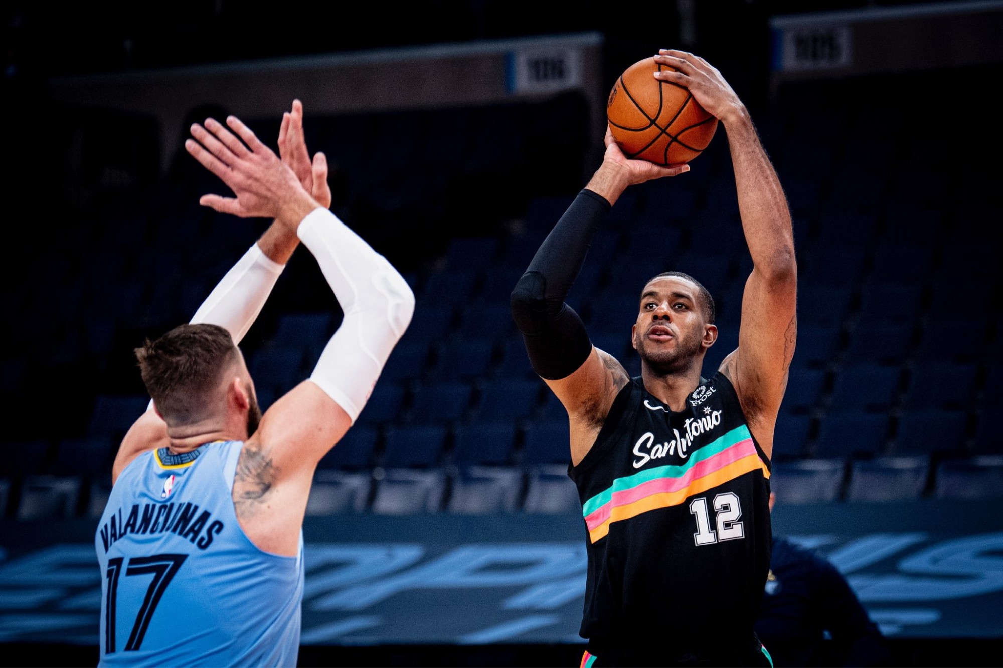 这使得他们 这使得他们