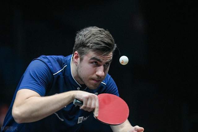 出明显的场 出明显的场