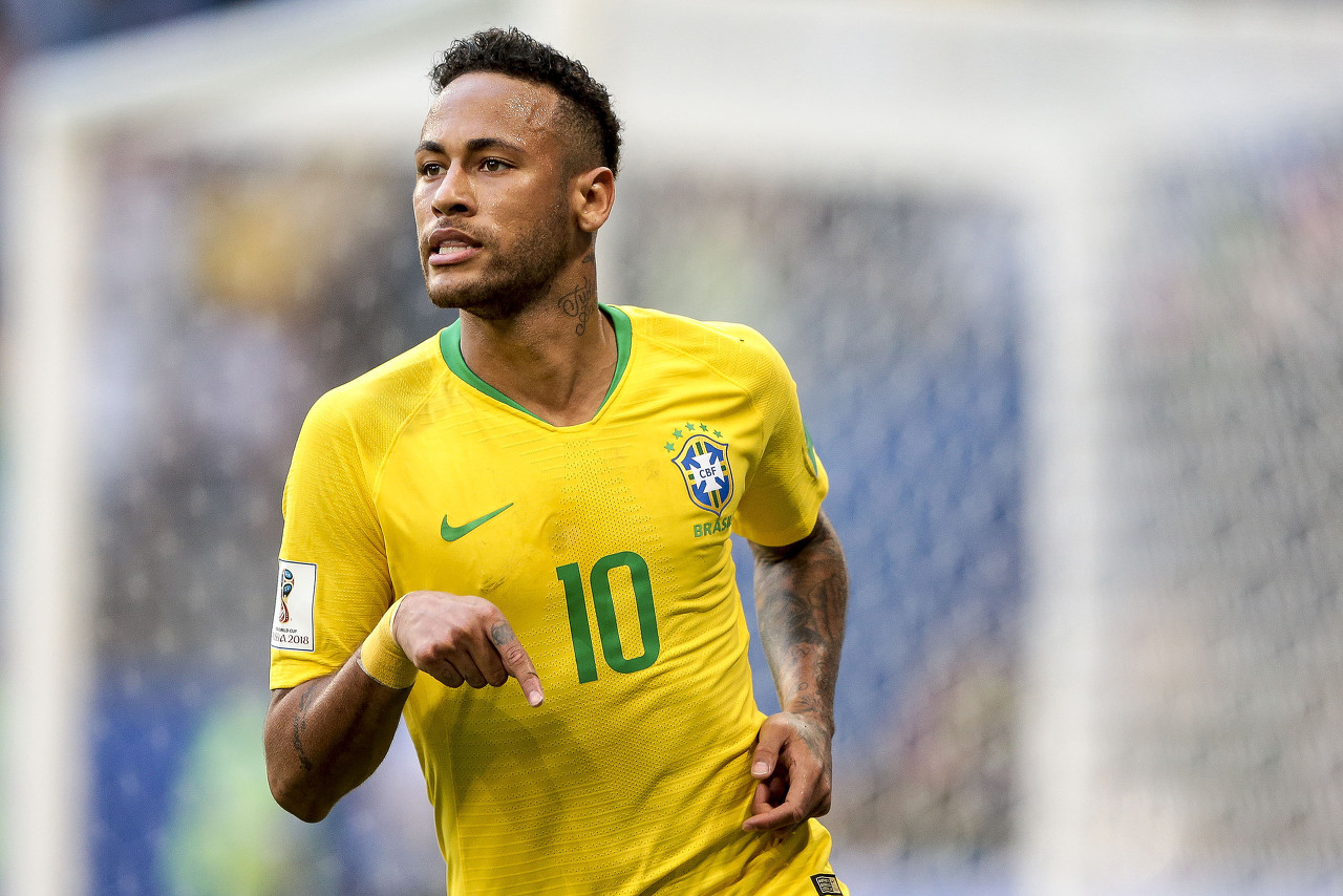 国足都将迈 国足都将迈